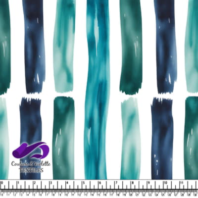 Motif abstrait de coups de pinceau verticaux bleus et turquoises sur fond blanc