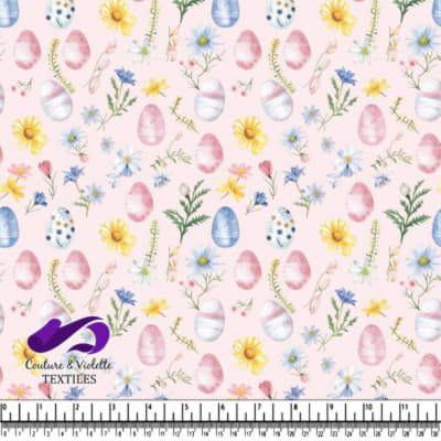 Oeufs de Pâques et Fleurs de Printemps