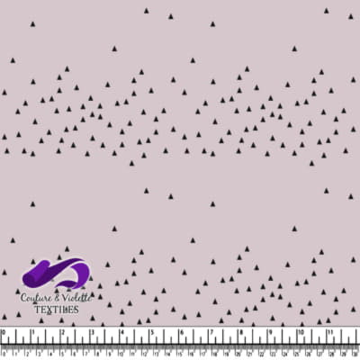 Minimalist serenity - triangle dusty pink